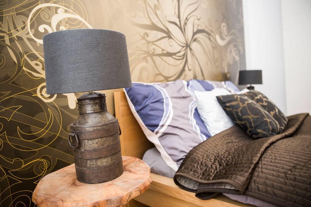 Quiet Apartment With Balcony Charles Bridge Praga Esterno foto